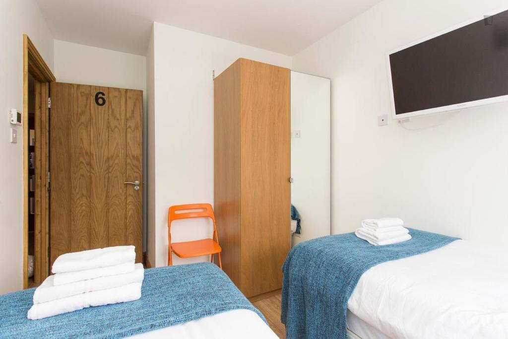 406 Harrow Hotell London Exteriör bild