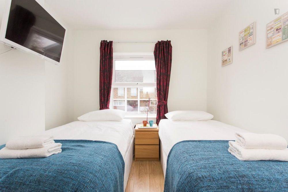 406 Harrow Hotell London Exteriör bild